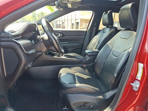 Used 2022 Jeep Compass Limited w/ (RED) Package AWD/4WD image 14