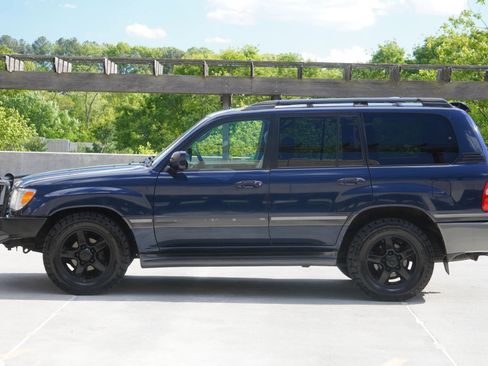 Used 2004 Toyota Land Cruiser image 7