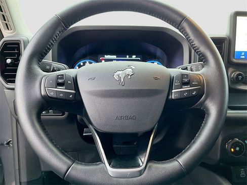 Used 2023 Ford Bronco Sport Badlands image 11