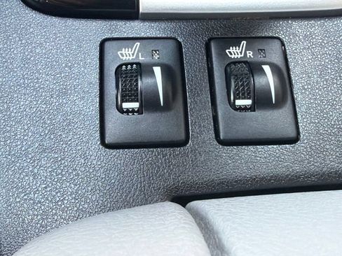 Used 2019 Toyota Highlander XLE AWD/4WD image 22