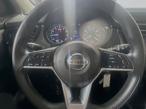 Used 2021 Nissan Rogue Sport S FWD image 18