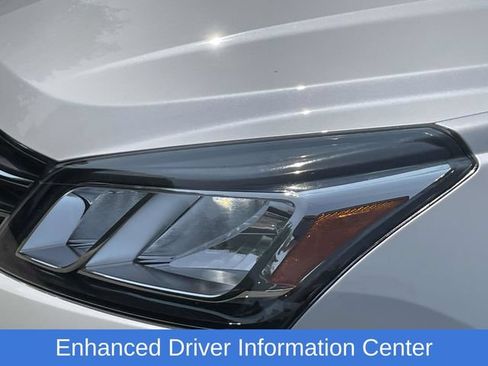 Used 2017 Chevrolet Traverse Premier AWD/4WD image 10