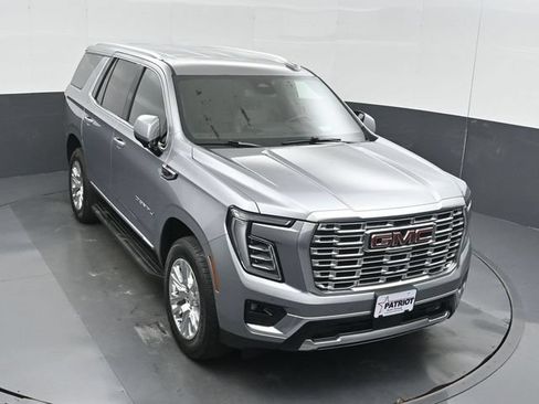 Used 2025 GMC Yukon Denali AWD/4WD image 46