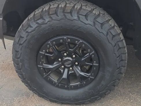 Used 2023 Ford F150 Raptor w/ Raptor 37 Performance Package AWD/4WD image 2