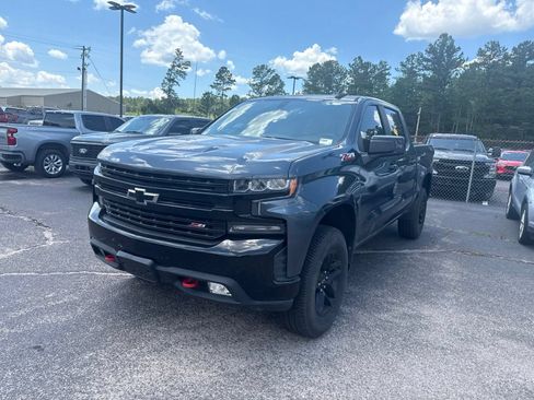 Used 2020 Chevrolet Silverado 1500 LT Trail Boss AWD/4WD image 3