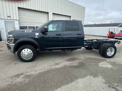 New 2026 RAM 5500 Tradesman AWD/4WD image 11