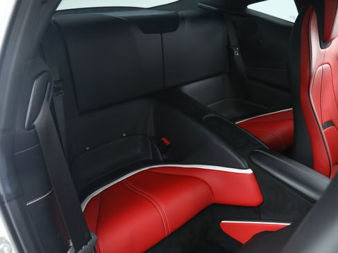 Certified 2021 Ferrari Roma RWD image 23