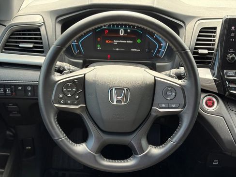 Used 2024 Honda Odyssey EX-L image 32