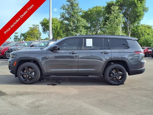 Used 2025 Jeep Grand Cherokee L Altitude RWD image 5