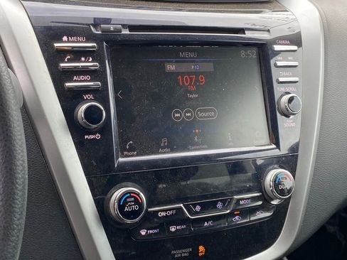 Used 2019 Nissan Murano S image 13