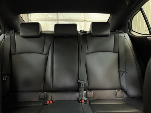 Used 2022 Lexus ES 300h F Sport image 13