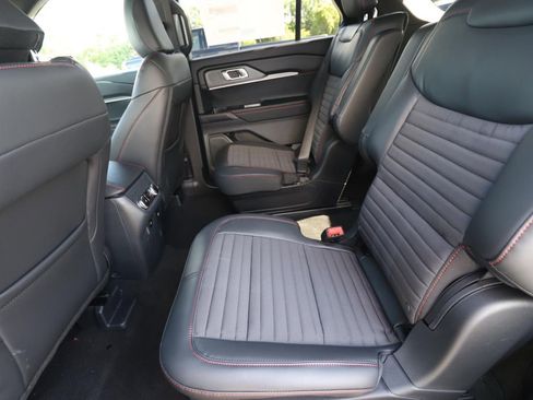 New 2026 Ford Explorer ST-Line image 9