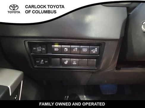 Used 2024 Toyota Tundra Platinum AWD/4WD image 27