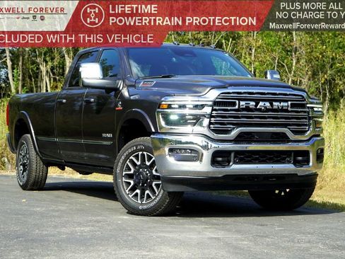 Used 2025 RAM 3500 Limited image 1