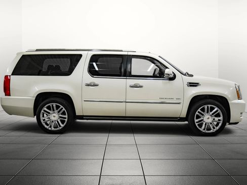 Used 2014 Cadillac Escalade ESV Platinum RWD image 8
