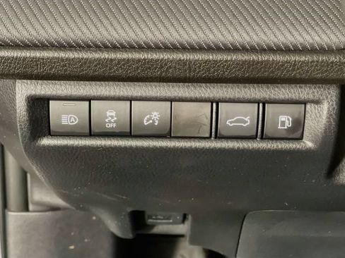 Used 2026 Toyota Camry SE FWD image 11