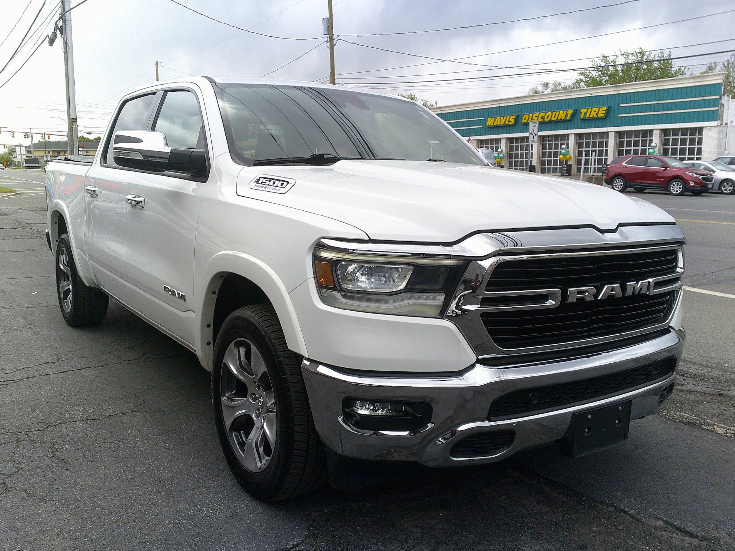 Used 2021 RAM 1500 Laramie AWD/4WD image 7