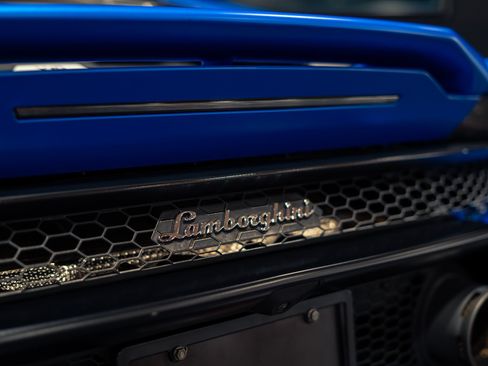 Used 2020 Lamborghini Huracan EVO RWD image 27