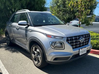 Used 2023 Hyundai Venue SEL