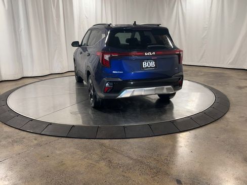 Certified 2025 Kia Seltos EX w/ EX Sunroof Package image 7