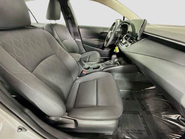 Certified 2025 Toyota Corolla LE FWD image 27