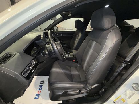 Used 2023 Honda Civic Sport image 13