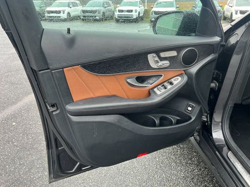 Used 2022 Mercedes-Benz GLC 300 4MATIC Coupe image 13