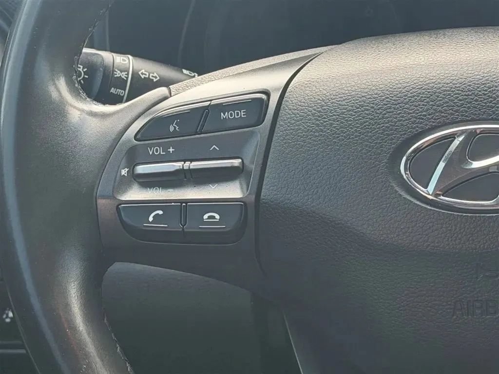 Used 2021 Hyundai Kona SEL FWD image 12