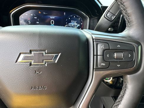 Used 2025 Chevrolet Silverado 2500 ZR2 w/ Technology Package AWD/4WD image 27