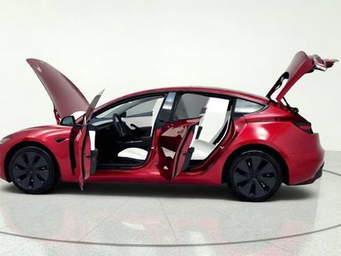 Used 2025 Tesla Model 3 RWD image 15