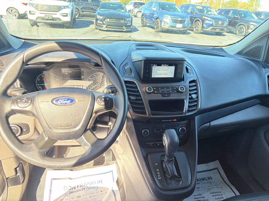 Used 2022 Ford Transit Connect XL FWD image 16
