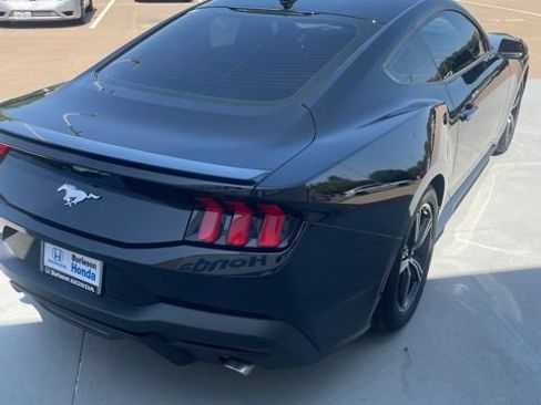 Used 2024 Ford Mustang Premium RWD image 6