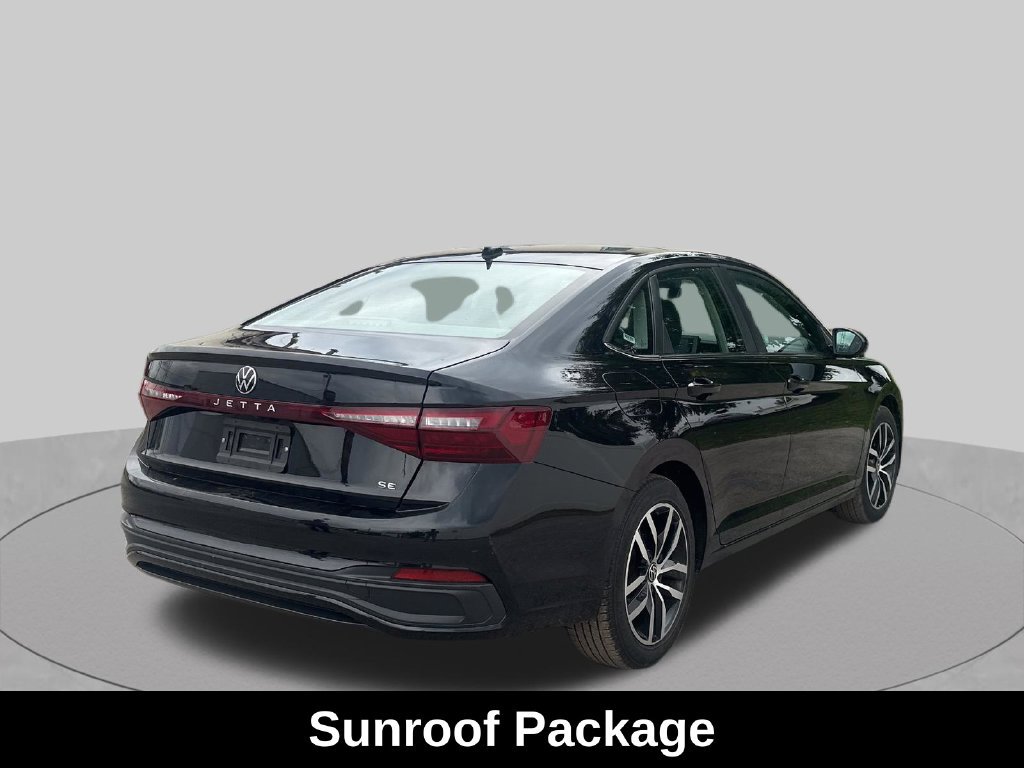 Used 2025 Volkswagen Jetta SE FWD image 6