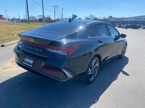 Used 2024 Hyundai Elantra SEL w/ Convenience Package image 7