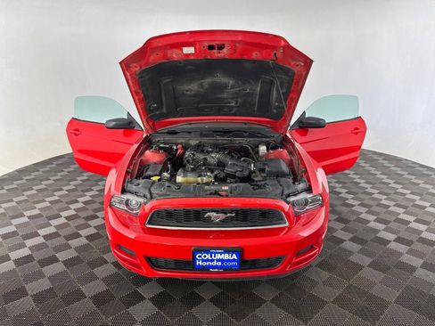 Used 2013 Ford Mustang Coupe RWD image 15