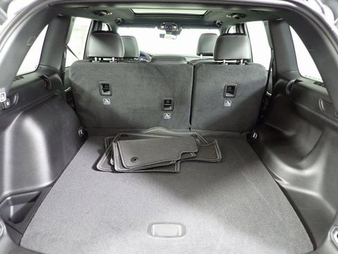 New 2025 Jeep Grand Cherokee Limited image 14