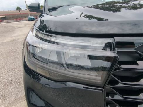 New 2026 Ford Explorer ST-Line w/ ST-Line Street Pack RWD image 11