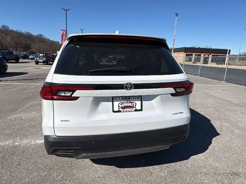 New 2026 Toyota Grand Highlander Limited image 4