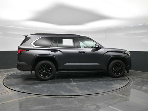 Used 2024 Toyota Sequoia SR5 image 9