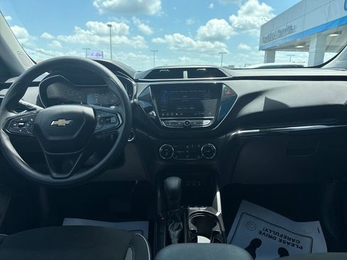 Used 2023 Chevrolet TrailBlazer LT w/ Convenience Package AWD/4WD image 15