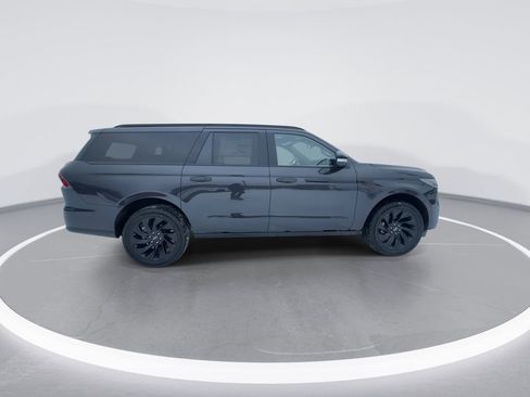 New 2026 Lincoln Navigator L Reserve w/ Jet Appearance Package image 9