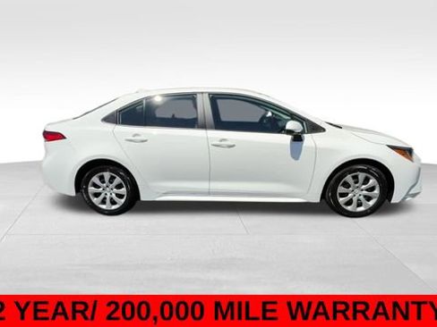 Used 2026 Toyota Corolla LE FWD image 9