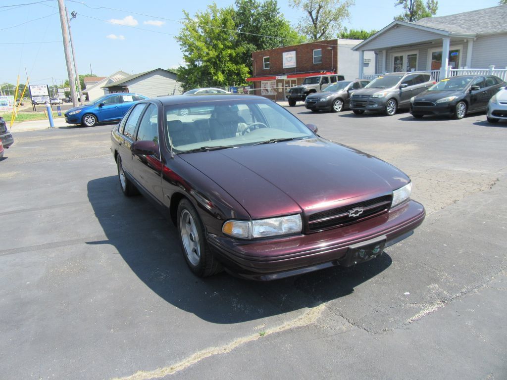 Used 1995 Chevrolet Caprice SS RWD image 4
