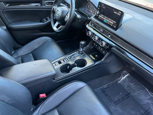 Used 2023 Honda Civic Touring image 17