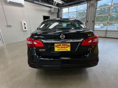 Used 2019 Nissan Sentra SV FWD image 4