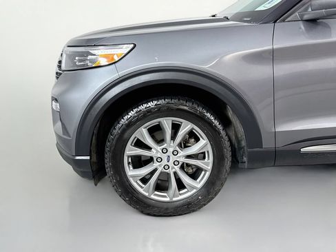 Used 2023 Ford Explorer XLT w/ Equipment Group 202A AWD/4WD image 10