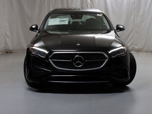 New 2026 Mercedes-Benz E 350 4MATIC Sedan image 5