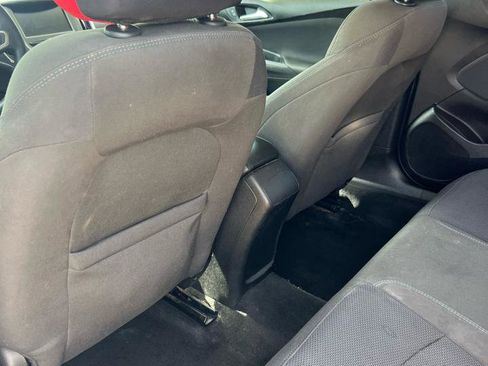 Used 2016 Chevrolet Cruze LT FWD image 6
