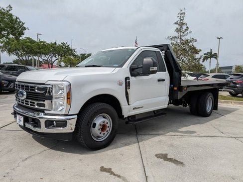Used 2024 Ford F350 XL w/ XL Chrome Package image 30