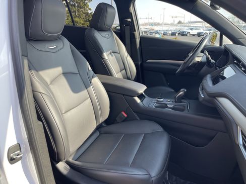 Used 2019 Cadillac XT4 Premium Luxury image 23